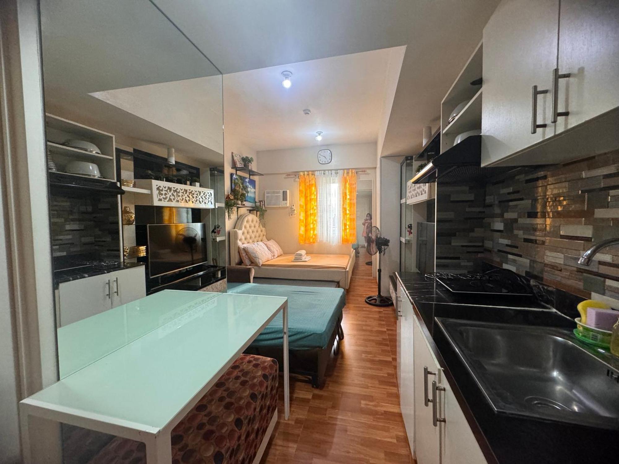 Luxanos Condo Place- Sunvida Tower Cebu Esterno foto