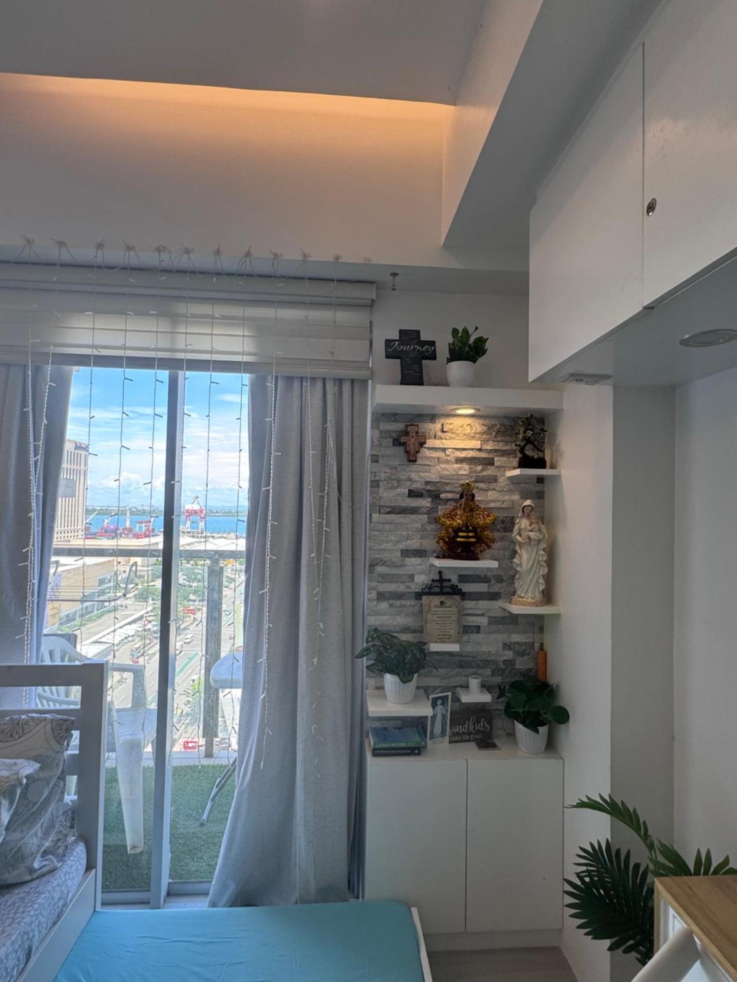 Luxanos Condo Place- Sunvida Tower Cebu Esterno foto