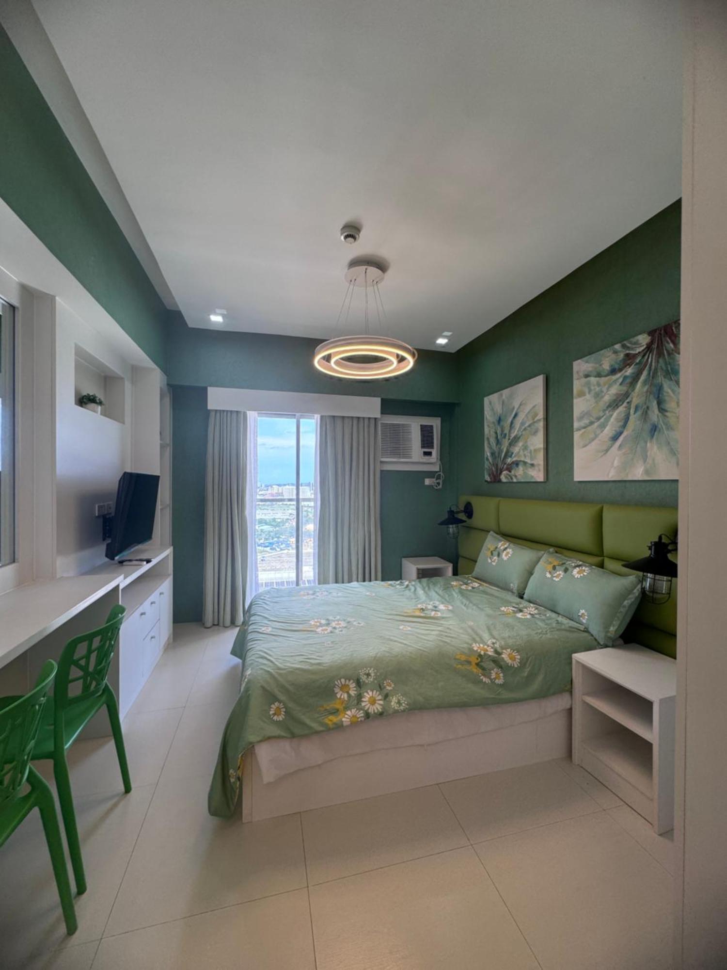 Luxanos Condo Place- Sunvida Tower Cebu Esterno foto
